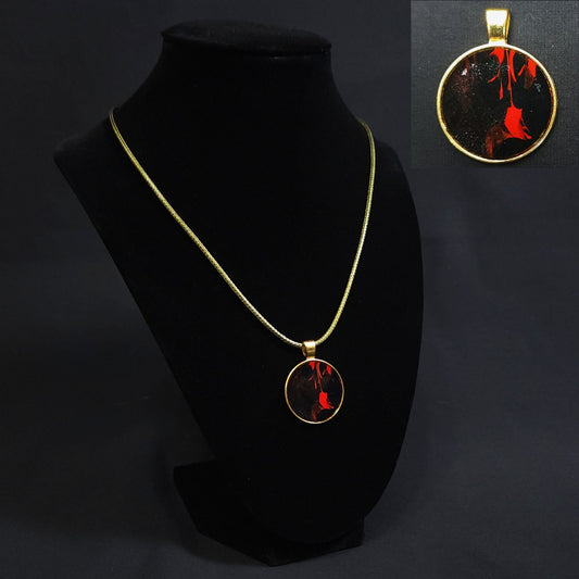 Gold Pendant Necklaces