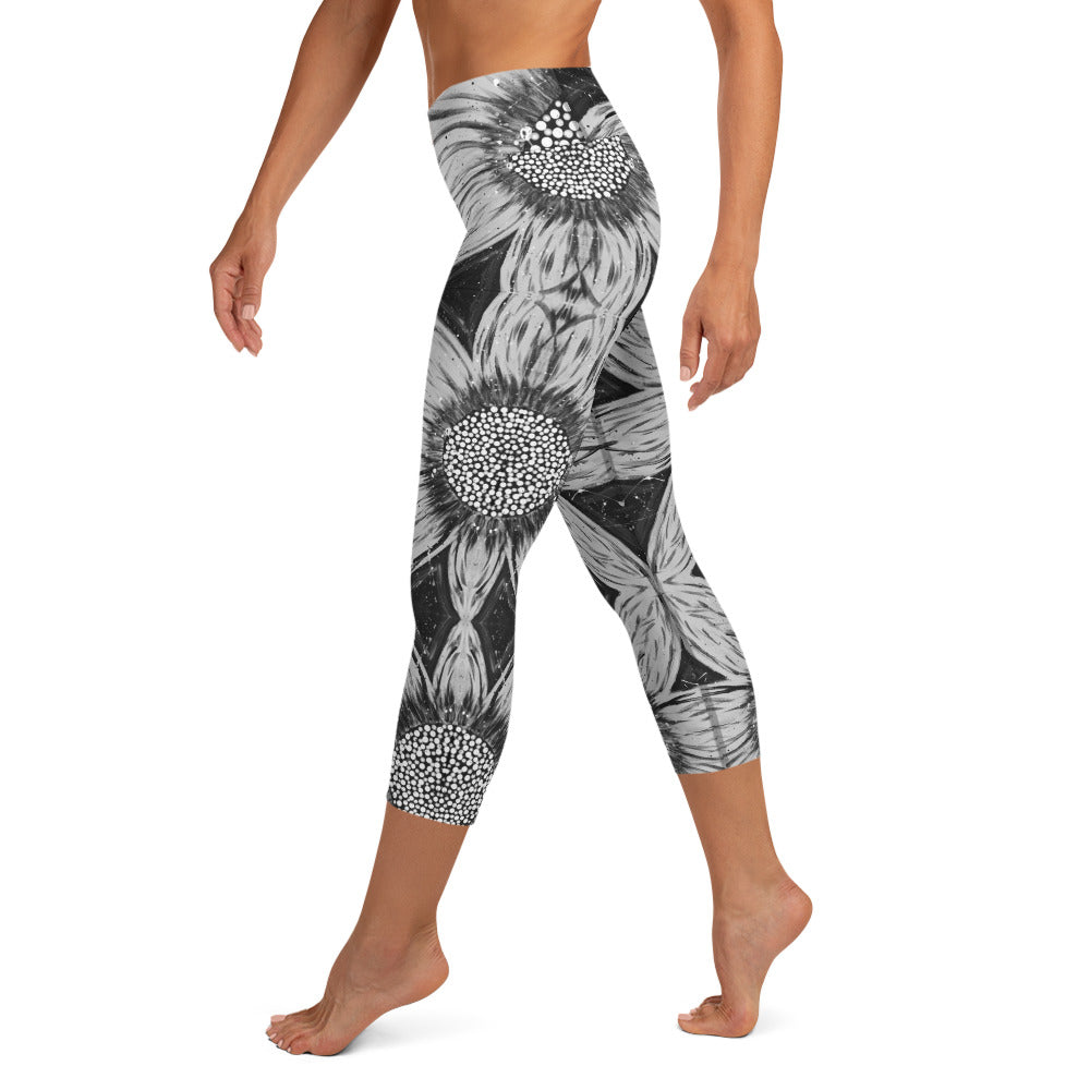 Monochrome Flower Yoga Capri Leggings
