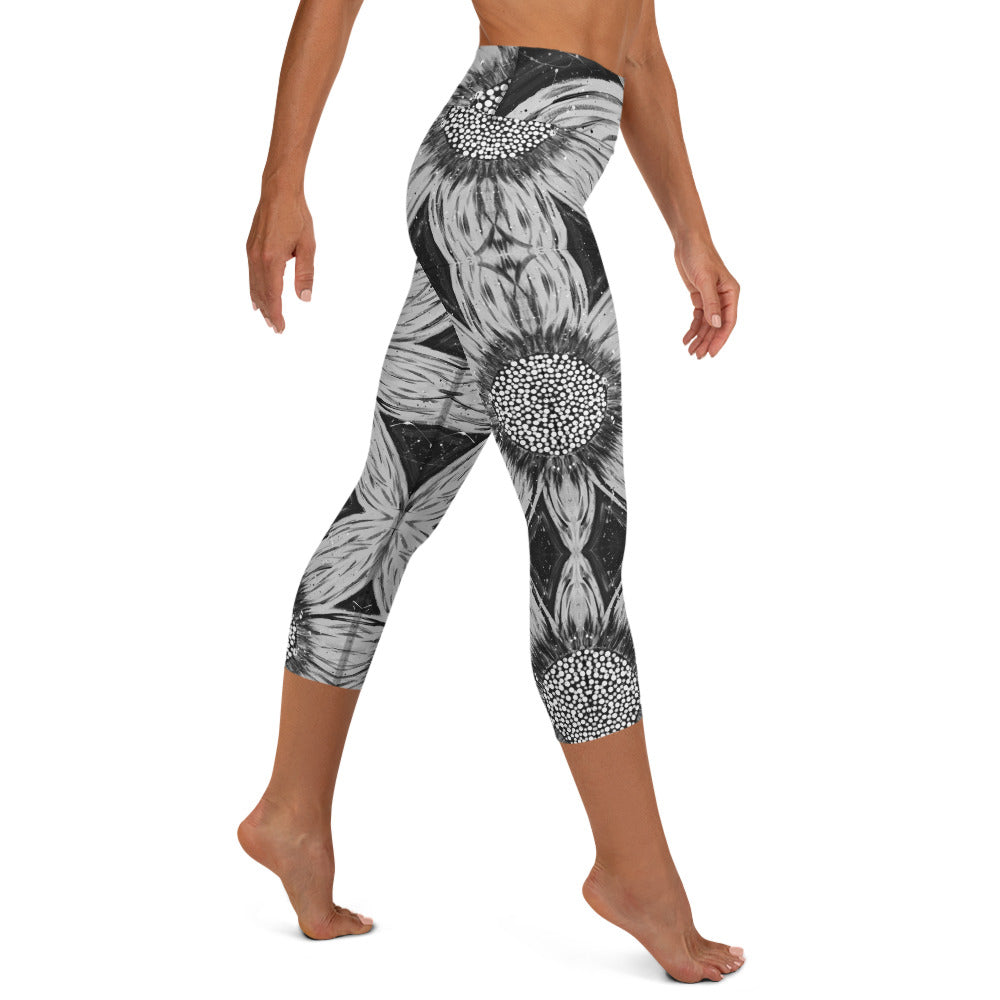 Monochrome Flower Yoga Capri Leggings