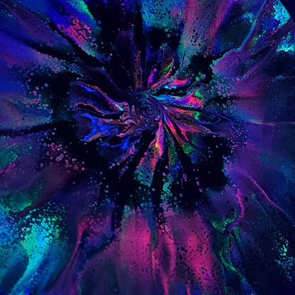 8 in. Circle Dark Burst Fluid Painting