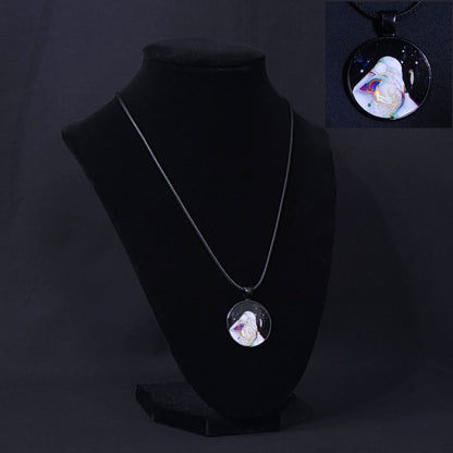 Black Pendant Necklaces